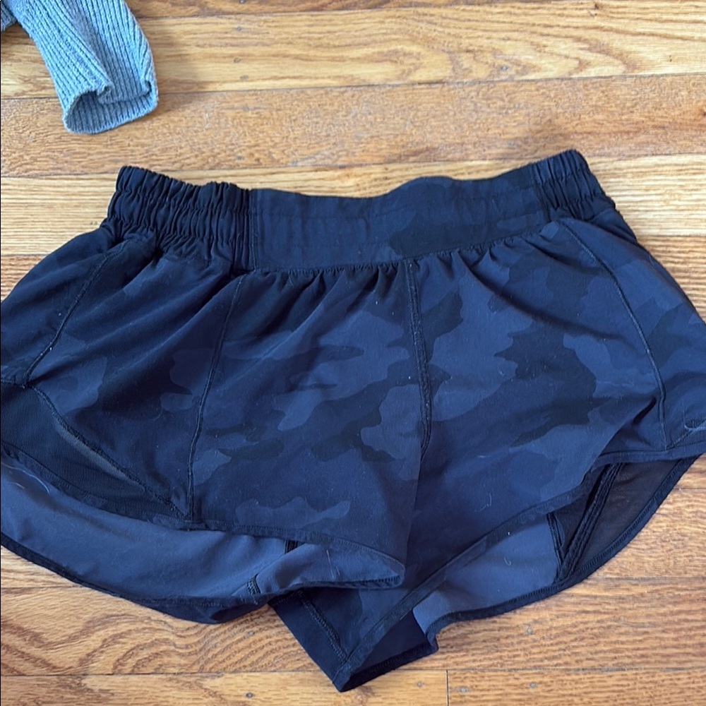 Black Camouflage lululemon hotty hots low rise 2.5 in